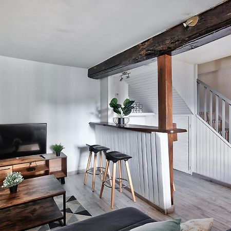 Appartement Le Spacieux Bressan - Hyper-Centre Bourg-en-Bresse Esterno foto