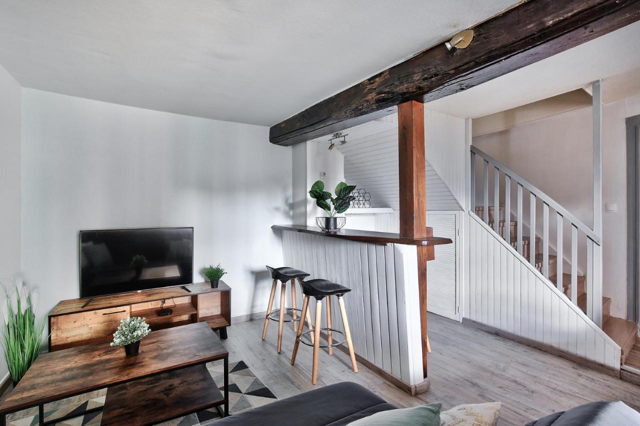 Appartement Le Spacieux Bressan - Hyper-Centre Bourg-en-Bresse Esterno foto